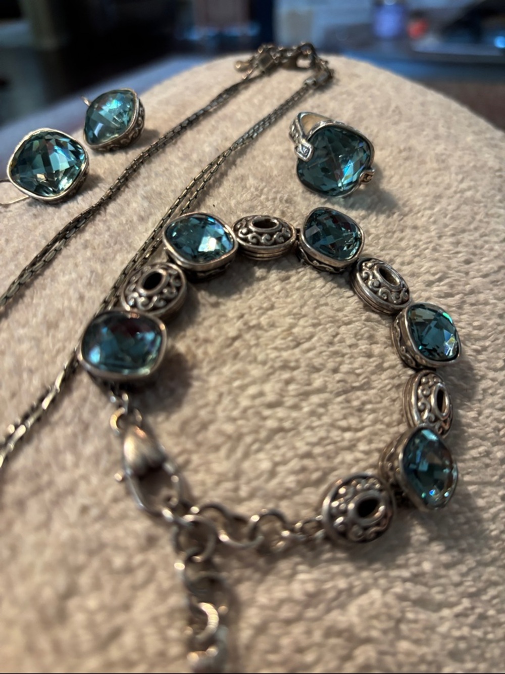 Brighton Silver Blue Crystal Jewelry Set Necklace Bracelet Ring Earrings. - Picture 3 of 7